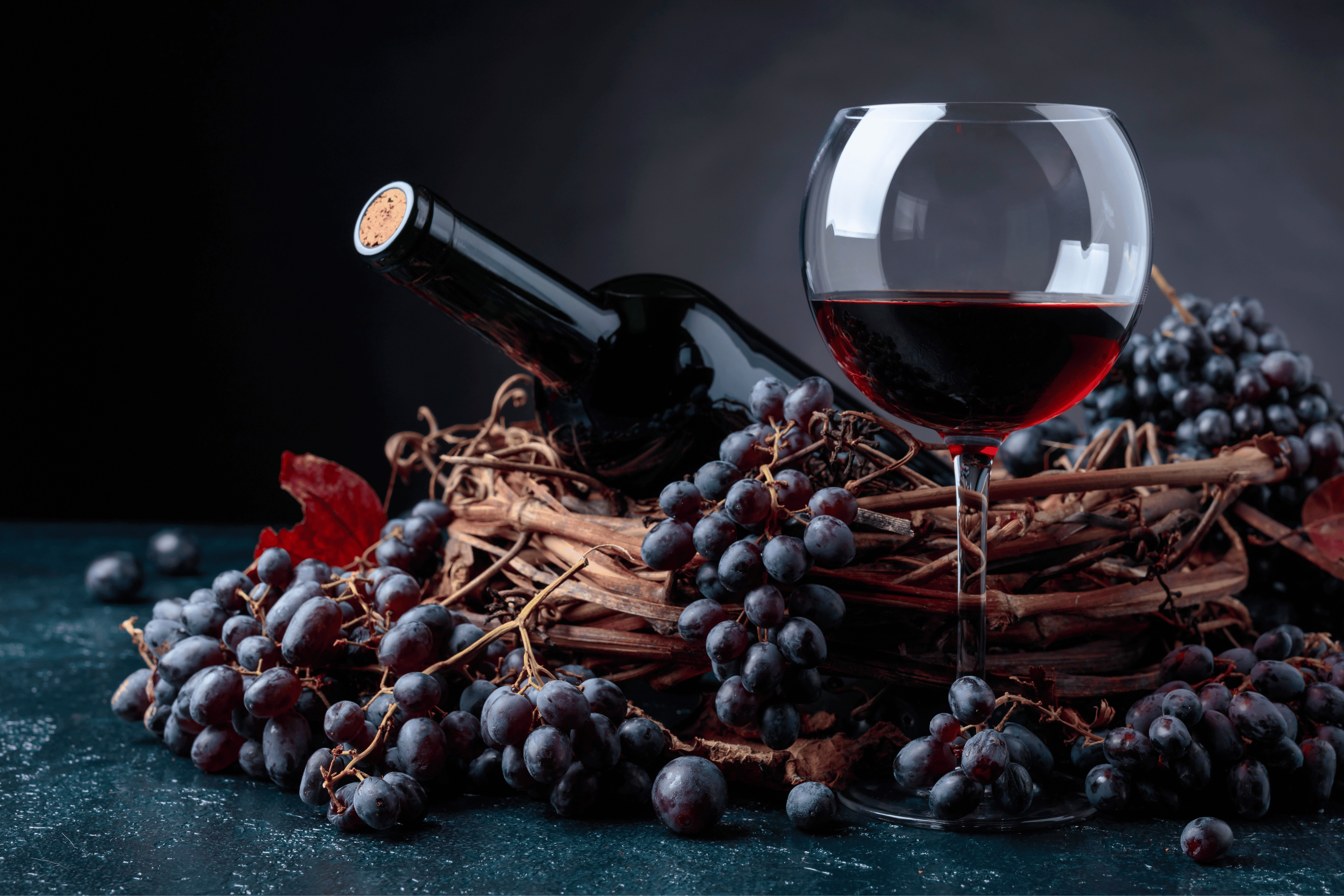 Red wine can discolour teeth